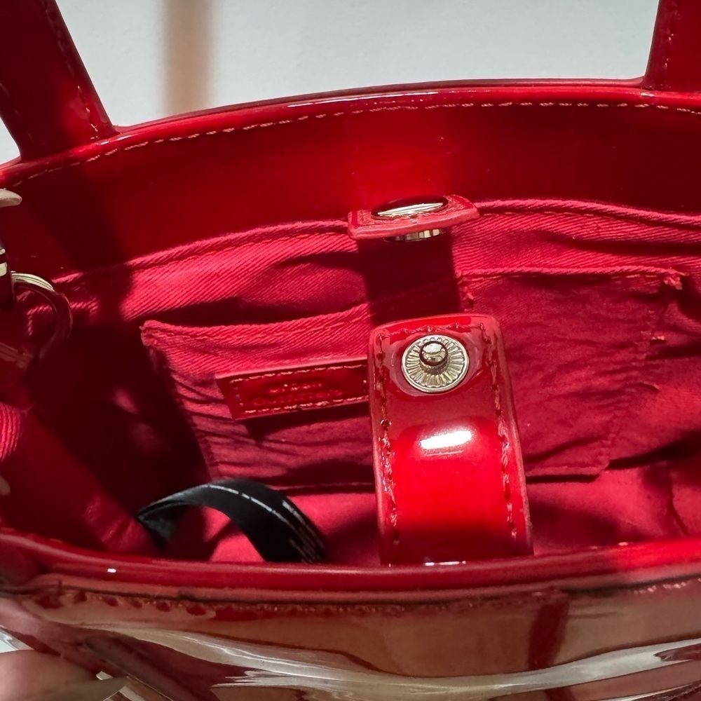 Urban Outfitters Red Patent Faux Leather Bag - Picture 4 of 8